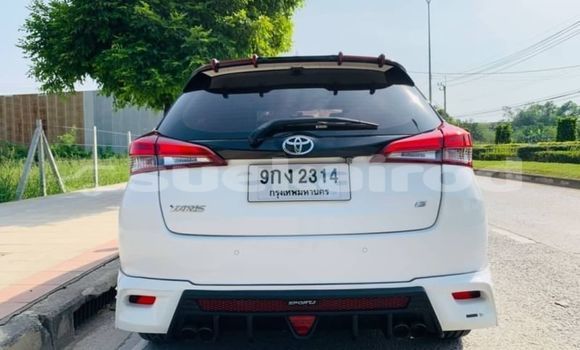 Buy Used Toyota Yaris Ativ White Car in Bangkok in Bangkok Buy Used Toyota Yaris Ativ White Car in Bangkok in Bangkok