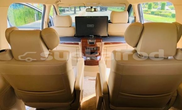 Buy Used Hyundai H1 White Car in Bangkok in Bangkok Buy Used Hyundai H1 White Car in Bangkok in Bangkok