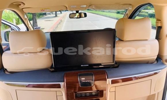 Buy Used Hyundai H1 White Car in Bangkok in Bangkok Buy Used Hyundai H1 White Car in Bangkok in Bangkok