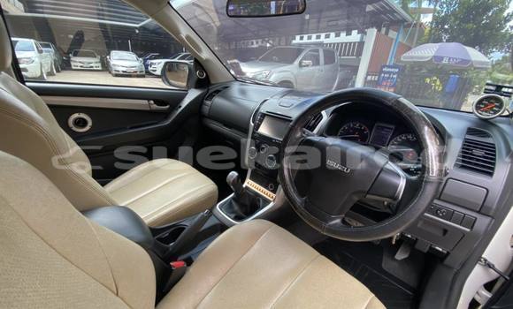 Buy Used Isuzu D-Max White Car in Nakhon Ratchasima in Nakhon Ratchasima Buy Used Isuzu D-Max White Car in Nakhon Ratchasima in Nakhon Ratchasima