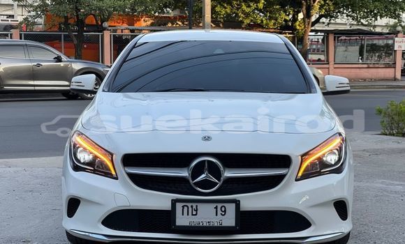 Buy Used Mercedes-Benz C-Classe White Car in Bangkok in Bangkok Buy Used Mercedes-Benz C-Classe White Car in Bangkok in Bangkok