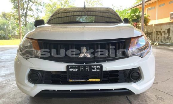 Buy Used Mitsubishi Triton White Car in Khon Kaen in Khon Kaen