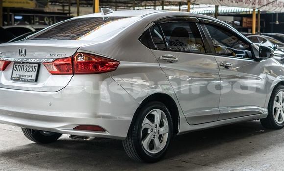 ซื้อ รถมือสอง Honda City อื่น ๆ รถยนต์ ใน %{เมือง} ใน กรุงเทพมหานคร ซื้อ รถมือสอง Honda City อื่น ๆ รถยนต์ ใน %{เมือง} ใน กรุงเทพมหานคร