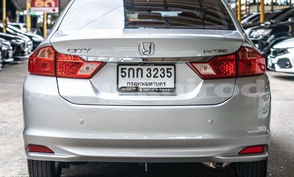 ซื้อ รถมือสอง Honda City อื่น ๆ รถยนต์ ใน %{เมือง} ใน กรุงเทพมหานคร ซื้อ รถมือสอง Honda City อื่น ๆ รถยนต์ ใน %{เมือง} ใน กรุงเทพมหานคร