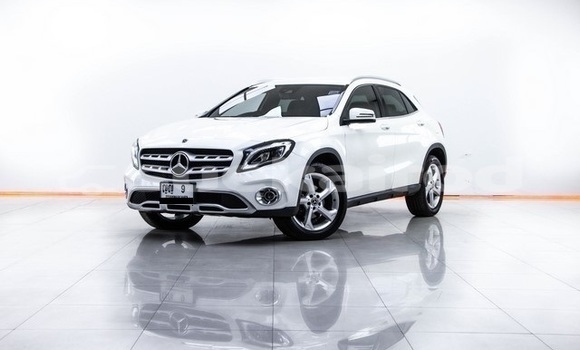 Buy Used Mercedes-Benz GLA-klasse White Car in Bangkok in Bangkok