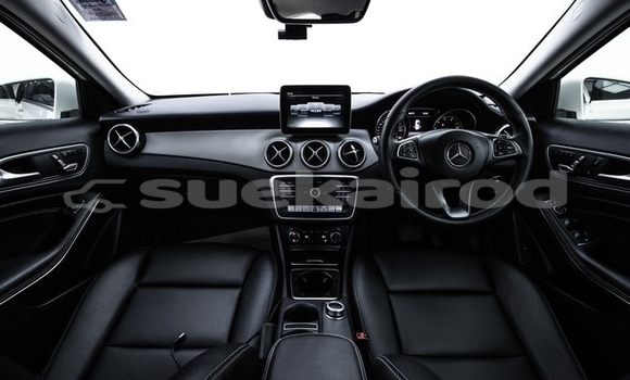 ซื้อ รถมือสอง Mercedes-Benz GLA-klasse ขาว รถยนต์ ใน %{เมือง} ใน กรุงเทพมหานคร ซื้อ รถมือสอง Mercedes-Benz GLA-klasse ขาว รถยนต์ ใน %{เมือง} ใน กรุงเทพมหานคร