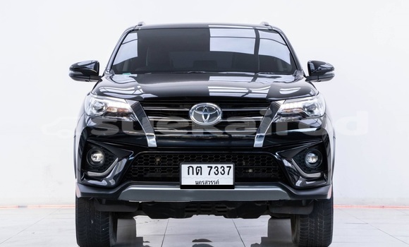 ซื้อ รถมือสอง Toyota Fortuner สีดำ รถยนต์ ใน %{เมือง} ใน กรุงเทพมหานคร ซื้อ รถมือสอง Toyota Fortuner สีดำ รถยนต์ ใน %{เมือง} ใน กรุงเทพมหานคร