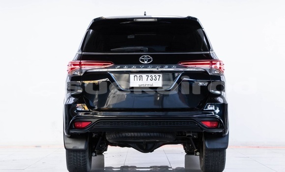 ซื้อ รถมือสอง Toyota Fortuner สีดำ รถยนต์ ใน %{เมือง} ใน กรุงเทพมหานคร ซื้อ รถมือสอง Toyota Fortuner สีดำ รถยนต์ ใน %{เมือง} ใน กรุงเทพมหานคร