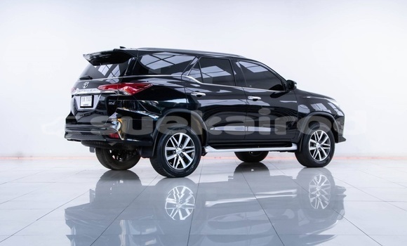 ซื้อ รถมือสอง Toyota Fortuner สีดำ รถยนต์ ใน %{เมือง} ใน กรุงเทพมหานคร ซื้อ รถมือสอง Toyota Fortuner สีดำ รถยนต์ ใน %{เมือง} ใน กรุงเทพมหานคร