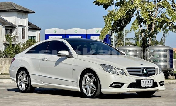 Buy Used Mercedes-Benz E-klasse White Car in Bangkok in Bangkok Buy Used Mercedes-Benz E-klasse White Car in Bangkok in Bangkok