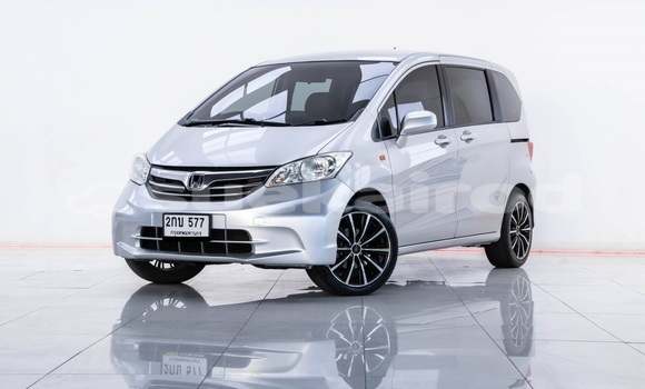 ซื้อ รถมือสอง Honda Freed อื่น ๆ รถยนต์ ใน %{เมือง} ใน กรุงเทพมหานคร