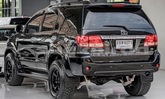 ซื้อ รถมือสอง Toyota Fortuner สีดำ รถยนต์ ใน %{เมือง} ใน กรุงเทพมหานคร ซื้อ รถมือสอง Toyota Fortuner สีดำ รถยนต์ ใน %{เมือง} ใน กรุงเทพมหานคร