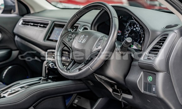 ซื้อ รถมือสอง Honda HR-V สีดำ รถยนต์ ใน %{เมือง} ใน กรุงเทพมหานคร ซื้อ รถมือสอง Honda HR-V สีดำ รถยนต์ ใน %{เมือง} ใน กรุงเทพมหานคร