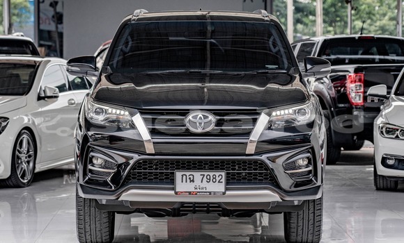 ซื้อ รถมือสอง Toyota Fortuner สีดำ รถยนต์ ใน %{เมือง} ใน กรุงเทพมหานคร ซื้อ รถมือสอง Toyota Fortuner สีดำ รถยนต์ ใน %{เมือง} ใน กรุงเทพมหานคร