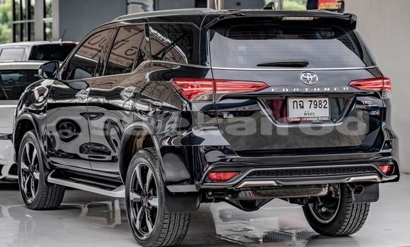 ซื้อ รถมือสอง Toyota Fortuner สีดำ รถยนต์ ใน %{เมือง} ใน กรุงเทพมหานคร ซื้อ รถมือสอง Toyota Fortuner สีดำ รถยนต์ ใน %{เมือง} ใน กรุงเทพมหานคร