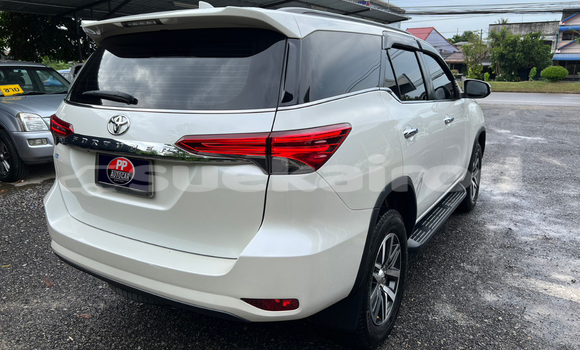 ซื้อ รถมือสอง Toyota Fortuner ขาว รถยนต์ ใน %{เมือง} ใน กรุงเทพมหานคร ซื้อ รถมือสอง Toyota Fortuner ขาว รถยนต์ ใน %{เมือง} ใน กรุงเทพมหานคร