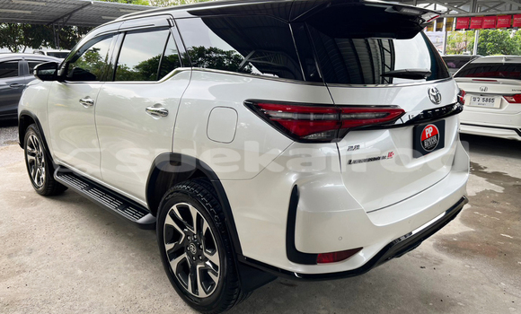 Buy Used Toyota Fortuner White Car in Songkhla in Songkhla Buy Used Toyota Fortuner White Car in Songkhla in Songkhla