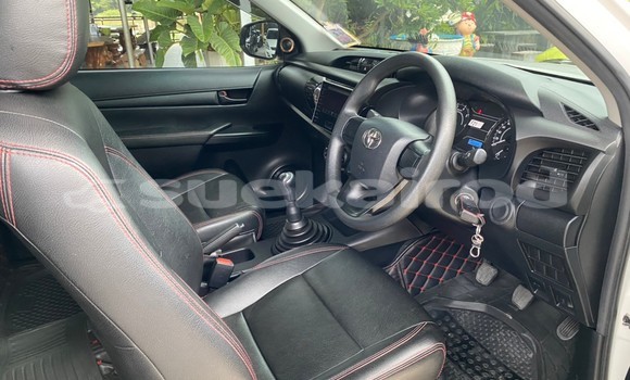 ซื้อ รถมือสอง Toyota Hiluxe Revo ขาว รถยนต์ ใน %{เมือง} ใน สงขลา ซื้อ รถมือสอง Toyota Hiluxe Revo ขาว รถยนต์ ใน %{เมือง} ใน สงขลา