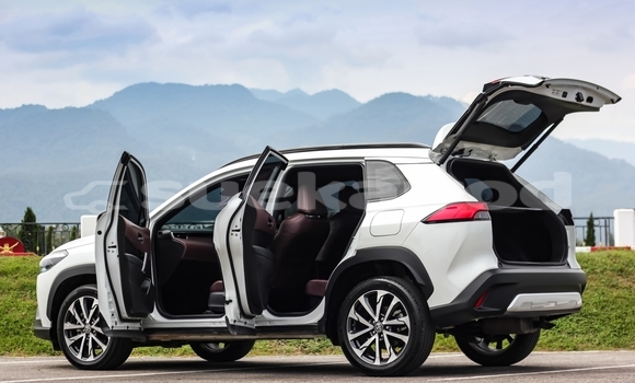 Buy Used Toyota Corolla Cross White Car in Chiang Mai in Chiang Mai Buy Used Toyota Corolla Cross White Car in Chiang Mai in Chiang Mai