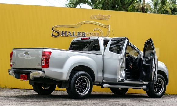 Buy Used Isuzu D-Max Other Car in Chiang Mai in Chiang Mai Buy Used Isuzu D-Max Other Car in Chiang Mai in Chiang Mai