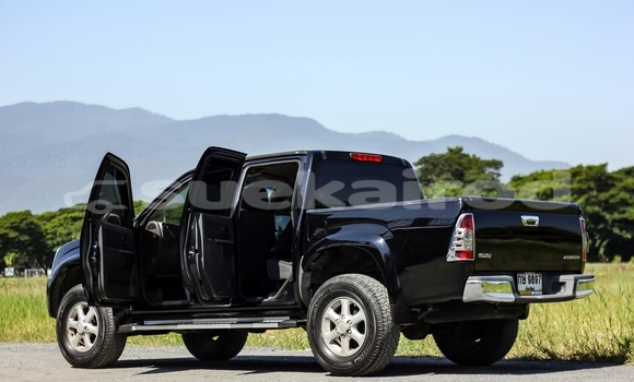 Buy Used Isuzu D-Max Black Car in Chiang Mai in Chiang Mai Buy Used Isuzu D-Max Black Car in Chiang Mai in Chiang Mai