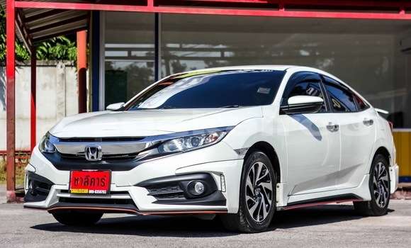 Buy Used Honda Civic White Car in Chiang Mai in Chiang Mai Buy Used Honda Civic White Car in Chiang Mai in Chiang Mai