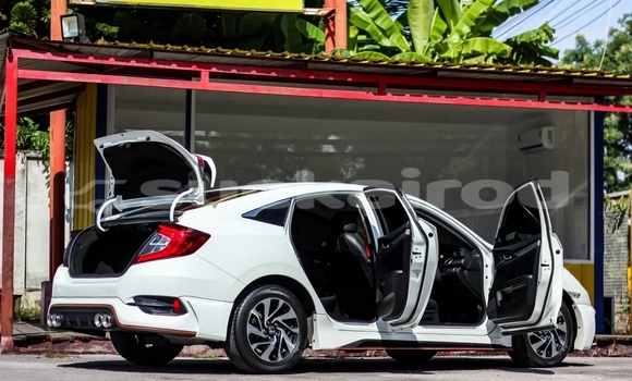 Buy Used Honda Civic White Car in Chiang Mai in Chiang Mai Buy Used Honda Civic White Car in Chiang Mai in Chiang Mai