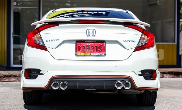 Buy Used Honda Civic White Car in Chiang Mai in Chiang Mai Buy Used Honda Civic White Car in Chiang Mai in Chiang Mai