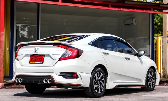Buy Used Honda Civic White Car in Chiang Mai in Chiang Mai Buy Used Honda Civic White Car in Chiang Mai in Chiang Mai