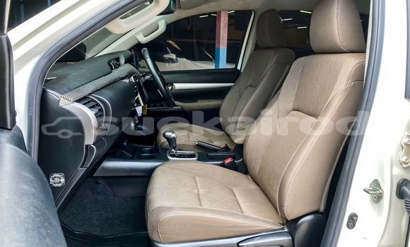 Buy Used Toyota Hiluxe Revo White Car in Chiang Mai in Chiang Mai Buy Used Toyota Hiluxe Revo White Car in Chiang Mai in Chiang Mai