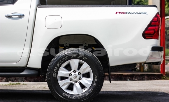 Buy Used Toyota Hiluxe Revo White Car in Chiang Mai in Chiang Mai Buy Used Toyota Hiluxe Revo White Car in Chiang Mai in Chiang Mai