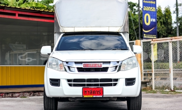 Buy Used Isuzu D-Max White Car in Chiang Mai in Chiang Mai Buy Used Isuzu D-Max White Car in Chiang Mai in Chiang Mai