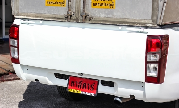 Buy Used Isuzu D-Max White Car in Chiang Mai in Chiang Mai Buy Used Isuzu D-Max White Car in Chiang Mai in Chiang Mai
