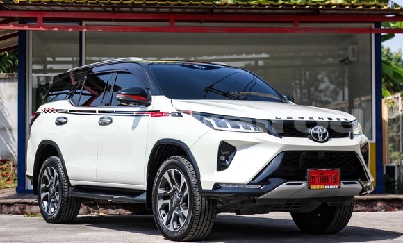 Buy Used Toyota Fortuner White Car in Chiang Mai in Chiang Mai Buy Used Toyota Fortuner White Car in Chiang Mai in Chiang Mai