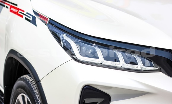 Buy Used Toyota Fortuner White Car in Chiang Mai in Chiang Mai Buy Used Toyota Fortuner White Car in Chiang Mai in Chiang Mai