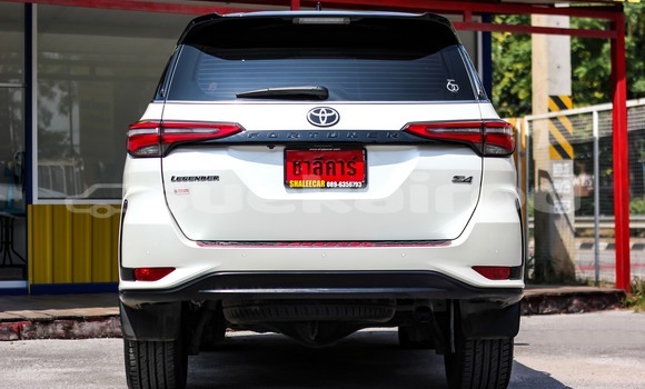 Buy Used Toyota Fortuner White Car in Chiang Mai in Chiang Mai Buy Used Toyota Fortuner White Car in Chiang Mai in Chiang Mai