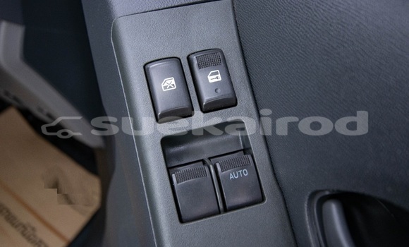 Buy Used Chevrolet Colorado White Car in Bangkok in Bangkok Buy Used Chevrolet Colorado White Car in Bangkok in Bangkok