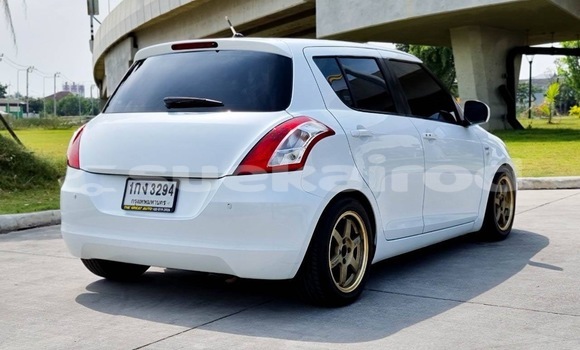 ซื้อ รถมือสอง Suzuki Swift ขาว รถยนต์ ใน %{เมือง} ใน กรุงเทพมหานคร ซื้อ รถมือสอง Suzuki Swift ขาว รถยนต์ ใน %{เมือง} ใน กรุงเทพมหานคร