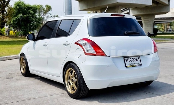 ซื้อ รถมือสอง Suzuki Swift ขาว รถยนต์ ใน %{เมือง} ใน กรุงเทพมหานคร ซื้อ รถมือสอง Suzuki Swift ขาว รถยนต์ ใน %{เมือง} ใน กรุงเทพมหานคร
