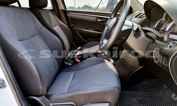 ซื้อ รถมือสอง Suzuki Swift ขาว รถยนต์ ใน %{เมือง} ใน กรุงเทพมหานคร ซื้อ รถมือสอง Suzuki Swift ขาว รถยนต์ ใน %{เมือง} ใน กรุงเทพมหานคร