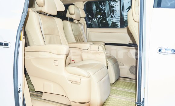 Buy Used Toyota Alphard White Car in Bangkok in Bangkok Buy Used Toyota Alphard White Car in Bangkok in Bangkok