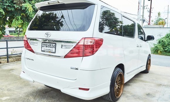 Buy Used Toyota Alphard White Car in Bangkok in Bangkok Buy Used Toyota Alphard White Car in Bangkok in Bangkok