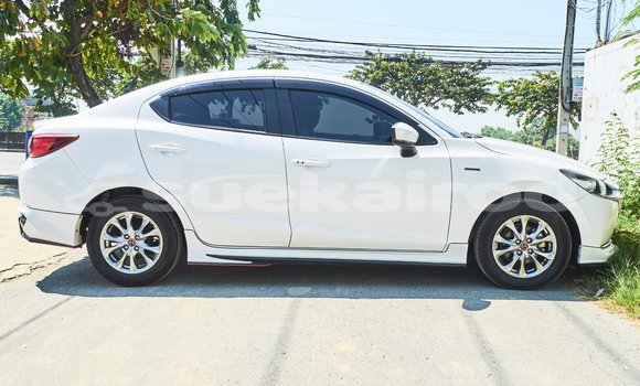 Buy Used Mazda 2 White Car in Bangkok in Bangkok Buy Used Mazda 2 White Car in Bangkok in Bangkok