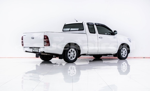ซื้อ รถมือสอง Toyota Hiluxe VIGO ขาว รถยนต์ ใน %{เมือง} ใน กรุงเทพมหานคร ซื้อ รถมือสอง Toyota Hiluxe VIGO ขาว รถยนต์ ใน %{เมือง} ใน กรุงเทพมหานคร