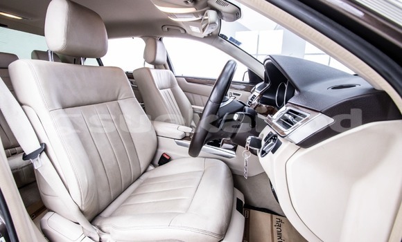 Buy Used Mercedes‒Benz E–Class Brown Car in Bangkok in Bangkok Buy Used Mercedes‒Benz E–Class Brown Car in Bangkok in Bangkok