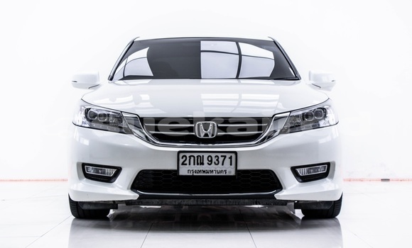 ซื้อ รถมือสอง Honda Accord ขาว รถยนต์ ใน %{เมือง} ใน กรุงเทพมหานคร ซื้อ รถมือสอง Honda Accord ขาว รถยนต์ ใน %{เมือง} ใน กรุงเทพมหานคร