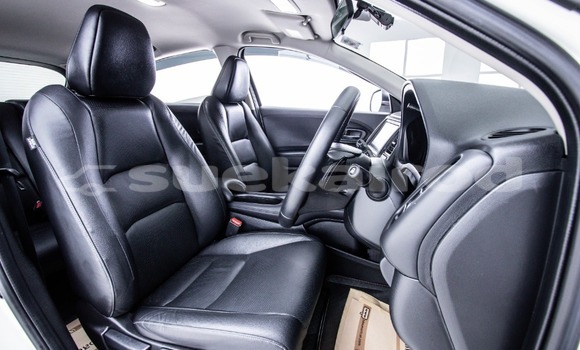 Buy Used Honda HR–V White Car in Bangkok in Bangkok Buy Used Honda HR–V White Car in Bangkok in Bangkok