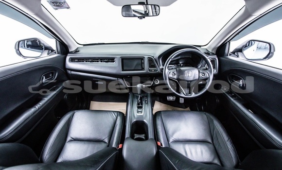Buy Used Honda HR–V White Car in Bangkok in Bangkok Buy Used Honda HR–V White Car in Bangkok in Bangkok