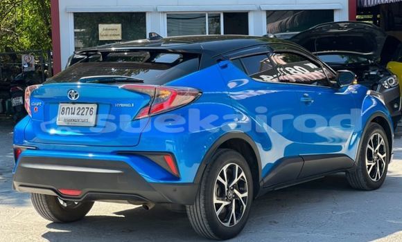 Buy Used Toyota C-HR Blue Car in Bangkok in Bangkok Buy Used Toyota C-HR Blue Car in Bangkok in Bangkok