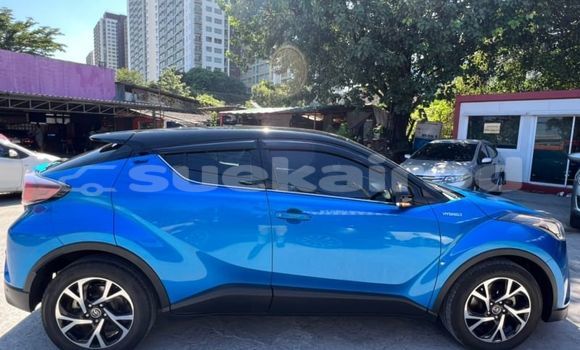 Buy Used Toyota C-HR Blue Car in Bangkok in Bangkok Buy Used Toyota C-HR Blue Car in Bangkok in Bangkok